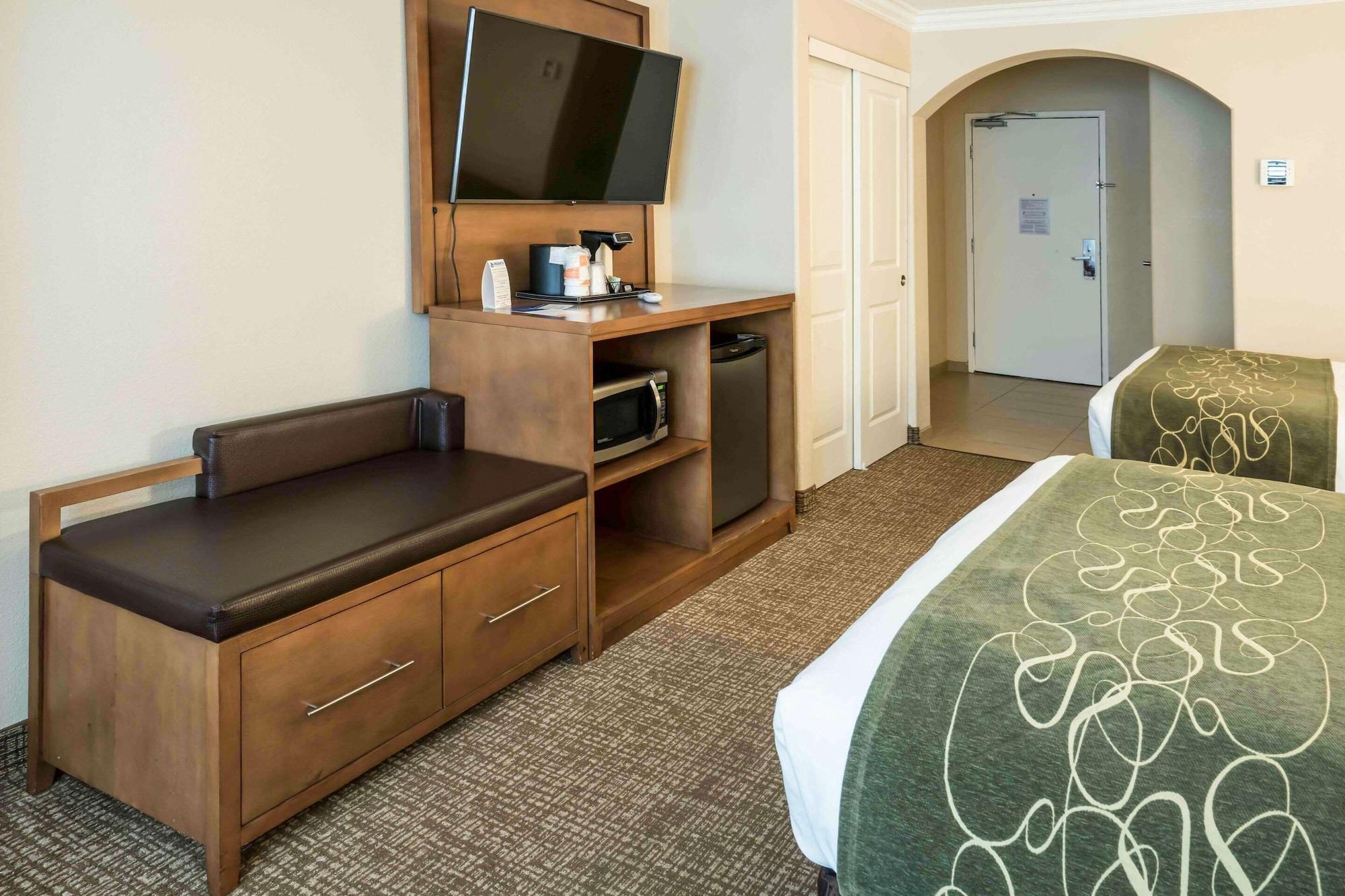 Comfort Suites Fresno River Park Ngoại thất bức ảnh